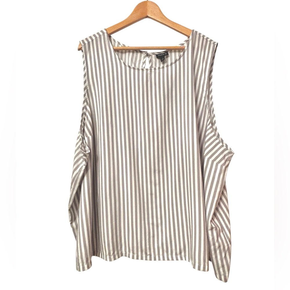 Torrid Gray Striped Sleeveless Blouse Sz 4 NWT